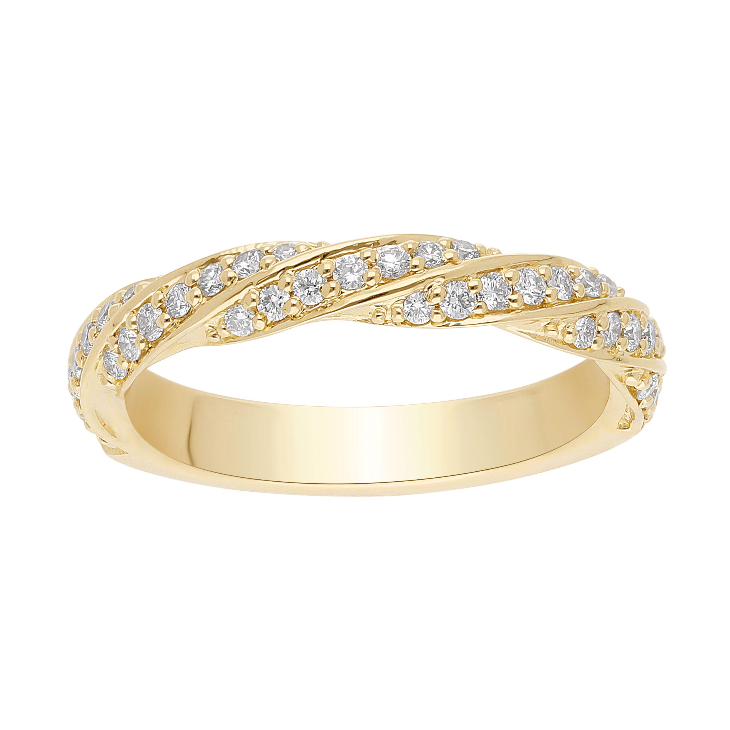 Snoet alliancering i 14 karat guld med 0,34 ct diamanter fra Byfrisenholm